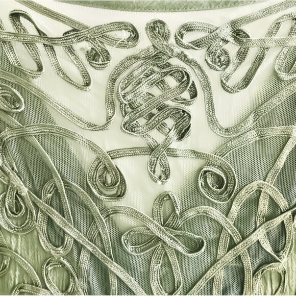 Sage Green Casual Maxi Dress With Lace Details - Picture 4 of 4